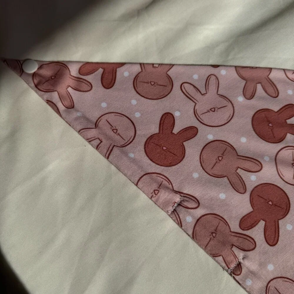 NWT Loic by Design Bunny Pattern Easter Dog Bandana, Pink, Size Medium